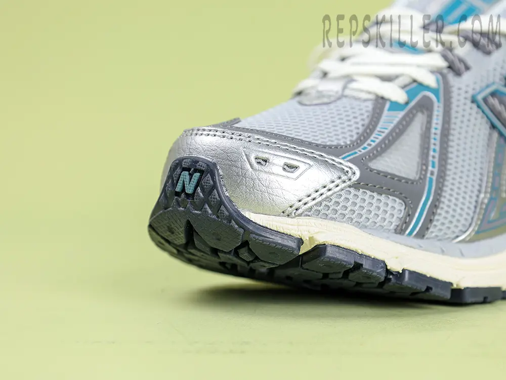 New Balance 1906R Silver Metalic