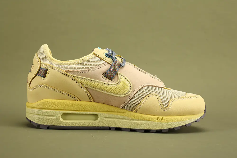 Nike Air Max 1 Travis Scott Cactus Jack Saturn Gold