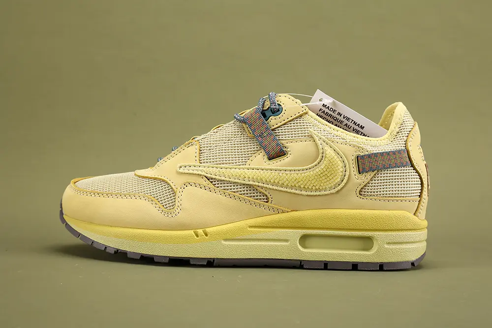 Nike Air Max 1 Travis Scott Cactus Jack Saturn Gold