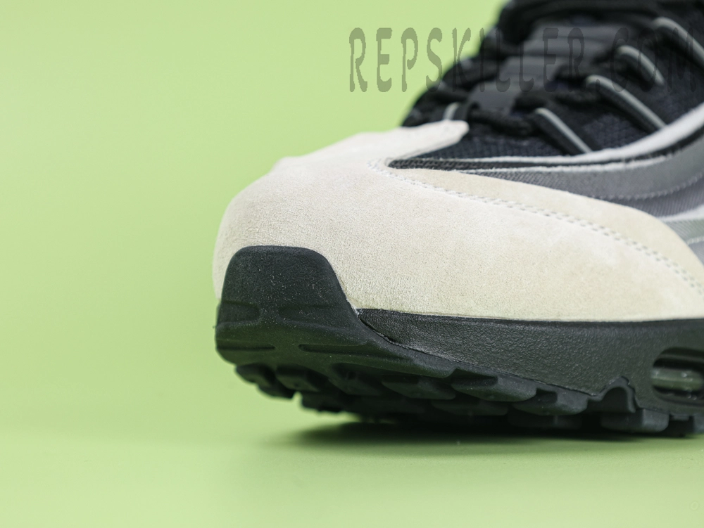 Nike-Air-Max-95-x-Comme-des-Garcons-Charcoal6.webp Nike Air Max 95 X Comme Des Garcons Charcoal