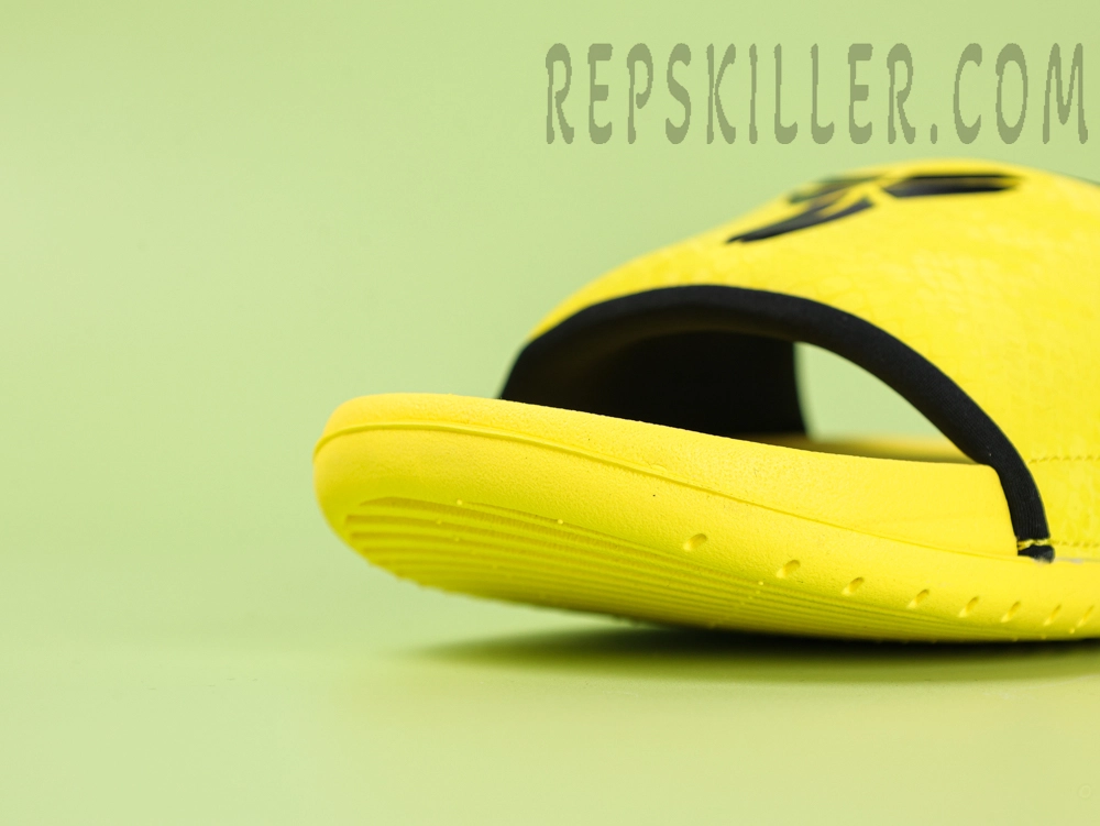 Nike Kobe Offcourt Slide Lightning