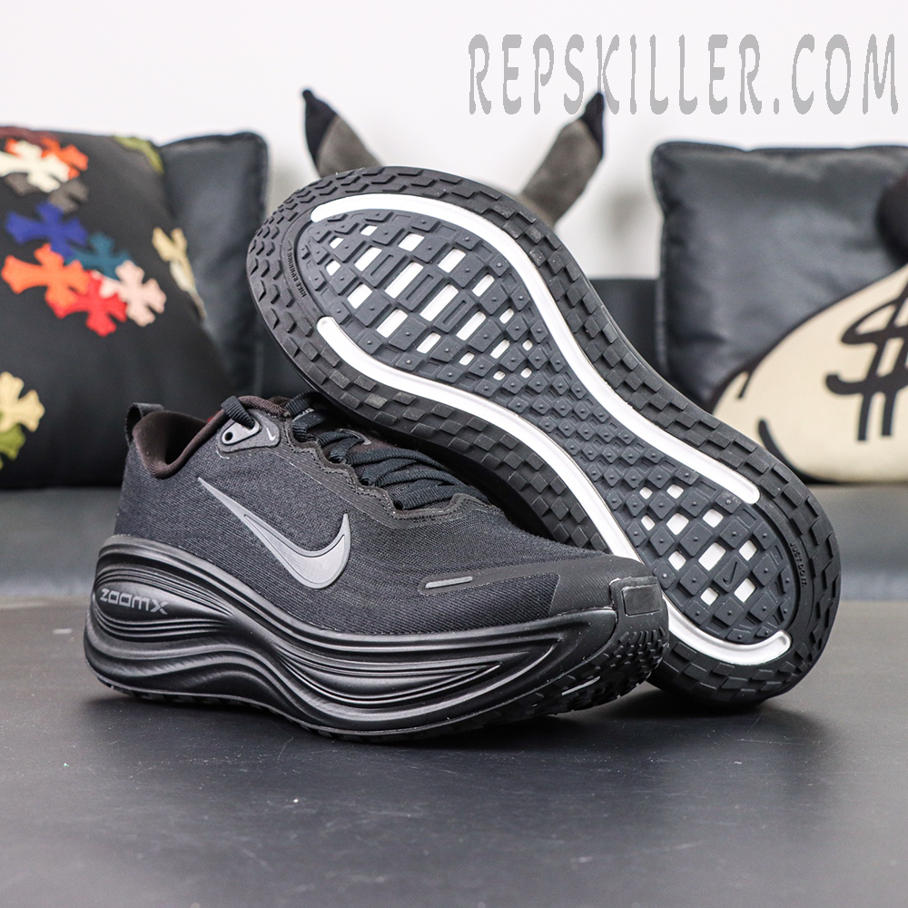 Nike-Vomero-Plus-Black-Metallic-Dark-Grey5.jpg.webp Nike Vomero Plus Black Metallic Dark Grey