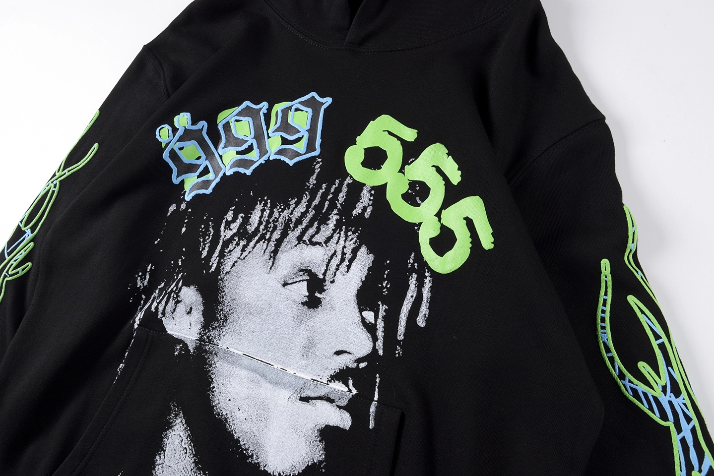 Sp5der-555-Portrait-Web-Sleeve-Hoodie2.webp Sp5Der 555 Portrait Web Sleeve Hoodie