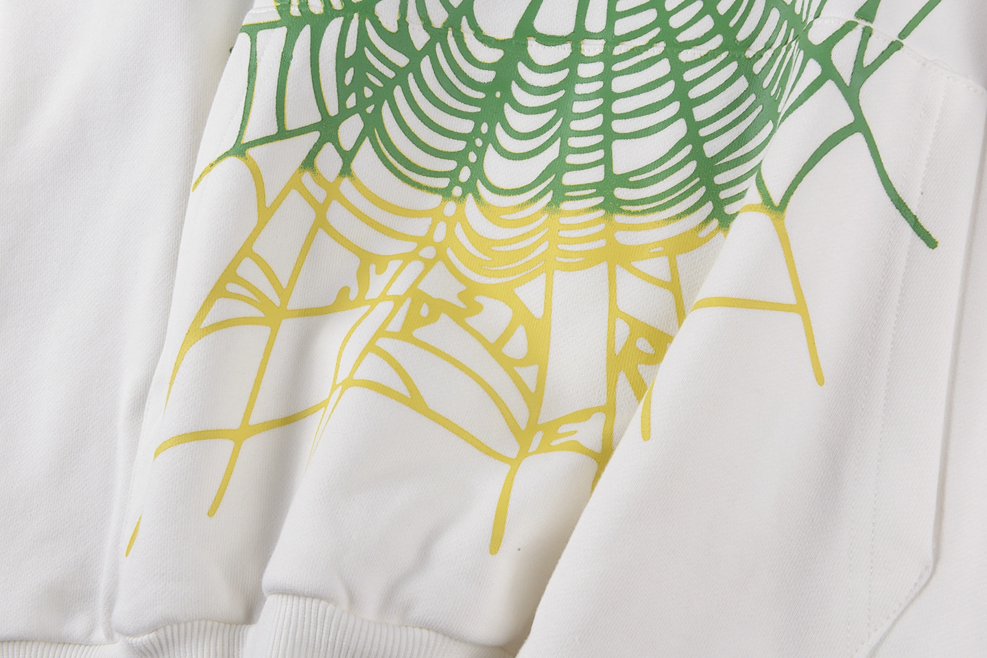 Sp5der-555555-Web-Gradient-Print-Pullover-Hoodie7.webp Sp5Der 555555 Web Gradient Print Pullover Hoodie