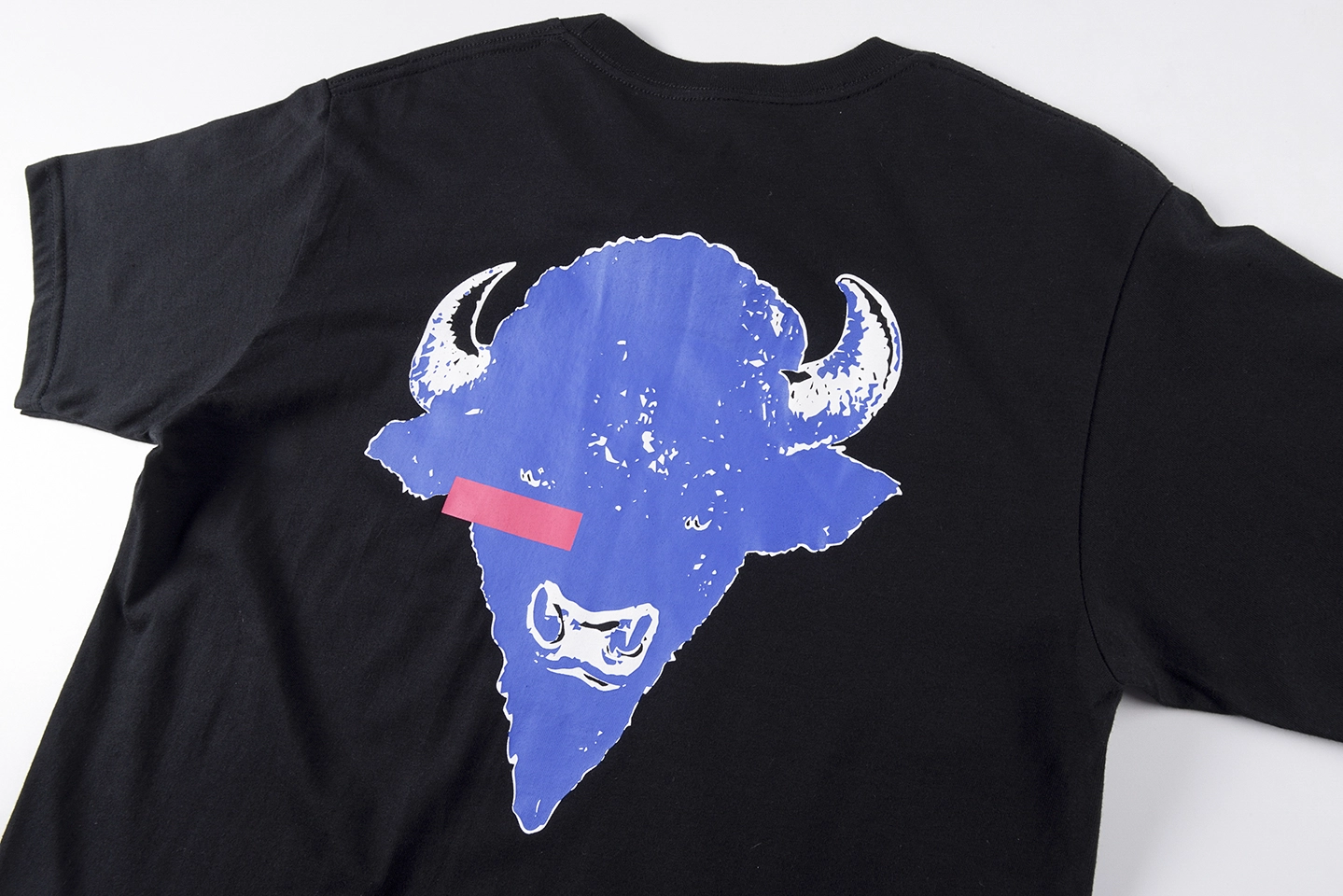 Sp5der-Atlanta-Buffalo-Graphic-T-Shirt4.webp Sp5Der Atlanta Buffalo Graphic T Shirt