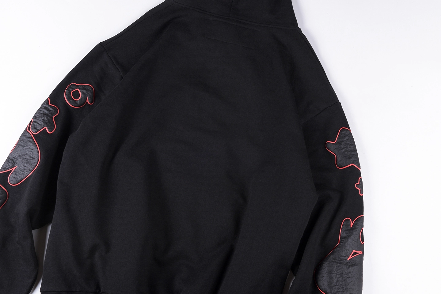 Sp5der-Black-Red-Outline-Star-Graphic-Hoodie5.webp Sp5Der Black Red Outline Star Graphic Hoodie