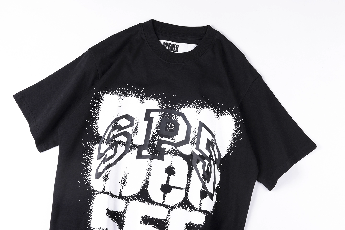 Sp5der-Black-SP5-555-Spray-Graphic-T-Shirt7.webp Sp5Der Black Sp5 555 Spray Graphic T Shirt
