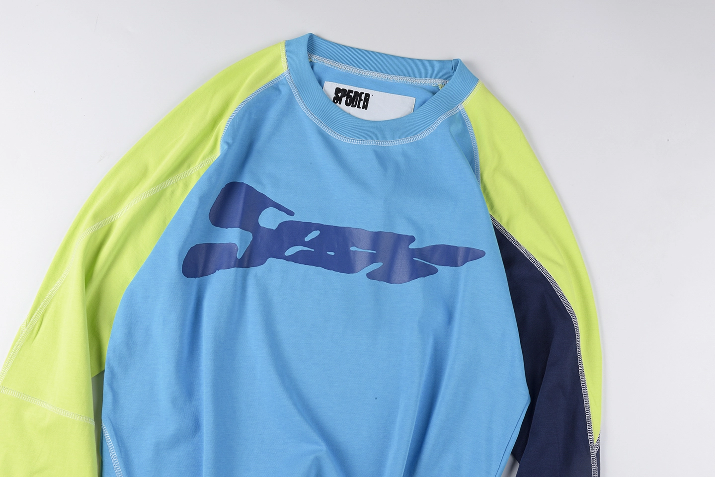 Sp5der-Colorblock-Performance-Shirt2.webp Sp5Der Colorblock Performance Shirt