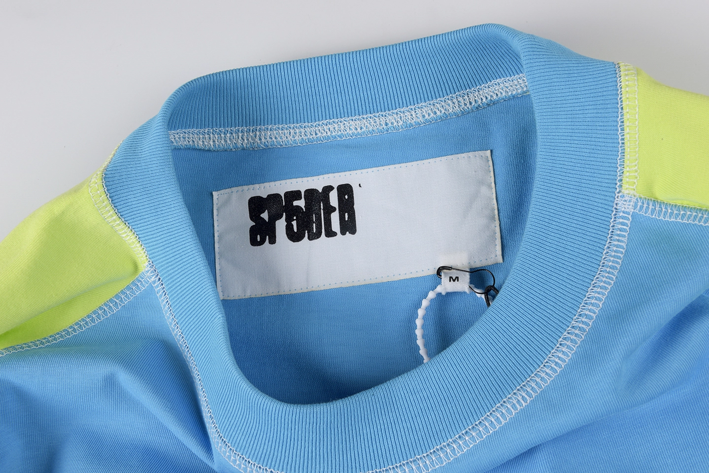 Sp5der-Colorblock-Performance-Shirt3.webp Sp5Der Colorblock Performance Shirt