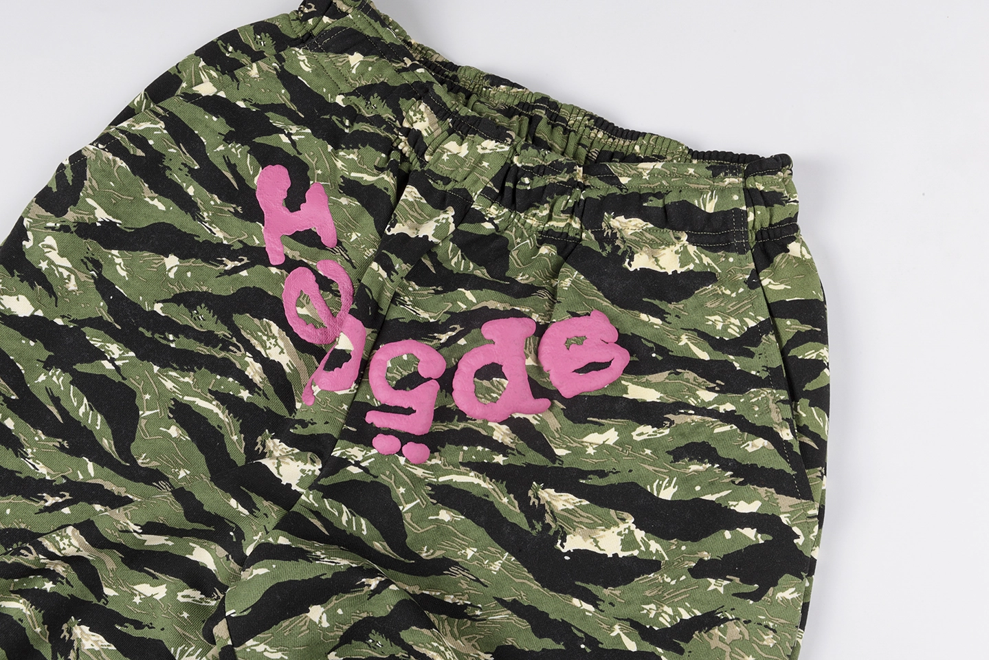 Sp5der-Green-Camo-Logo-Straight-Leg-Pants4.webp Sp5Der Green Camo Logo Straight Leg Pants