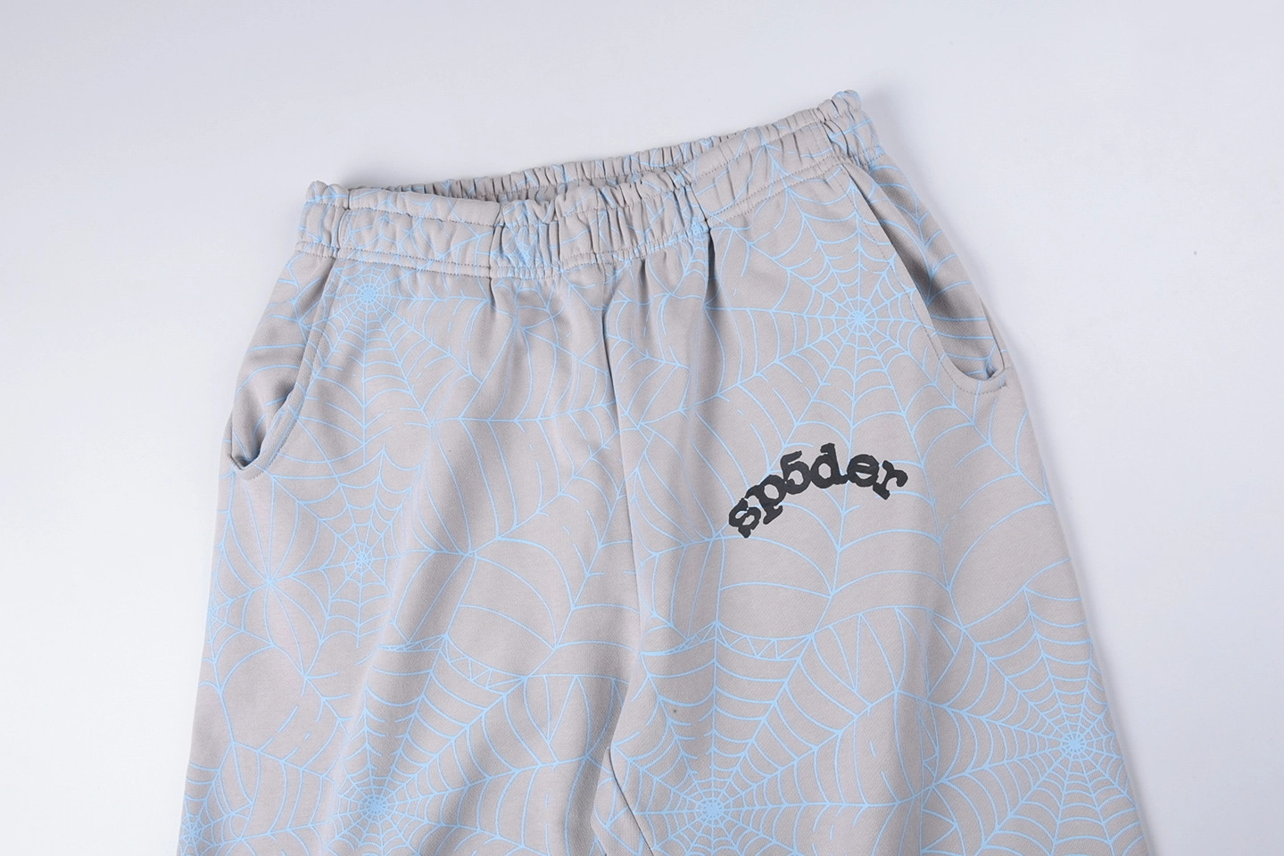 Sp5Der Grey Blue Web Print Sweatpants
