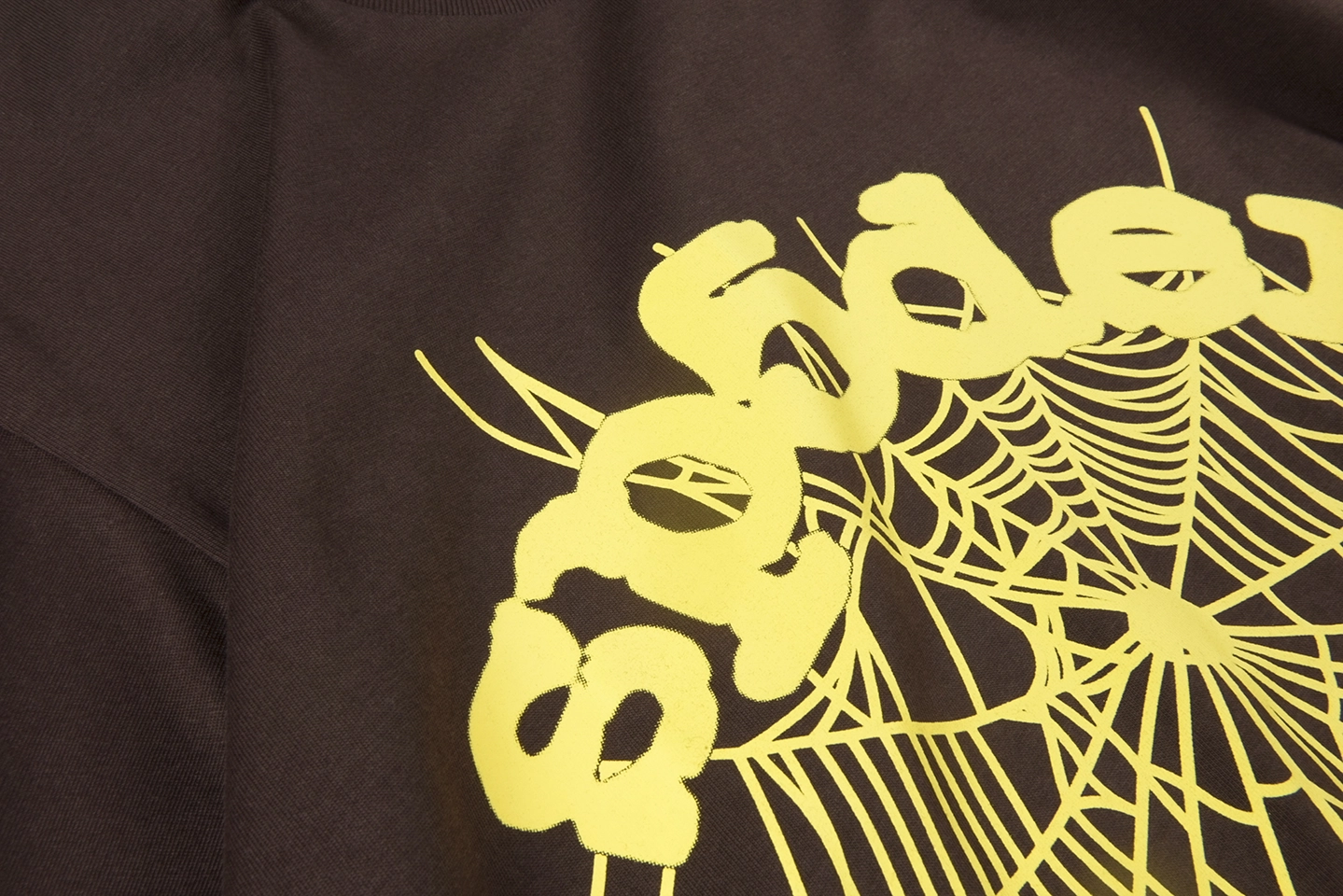 Sp5Der Mocha Goldweb Graphic T Shirt