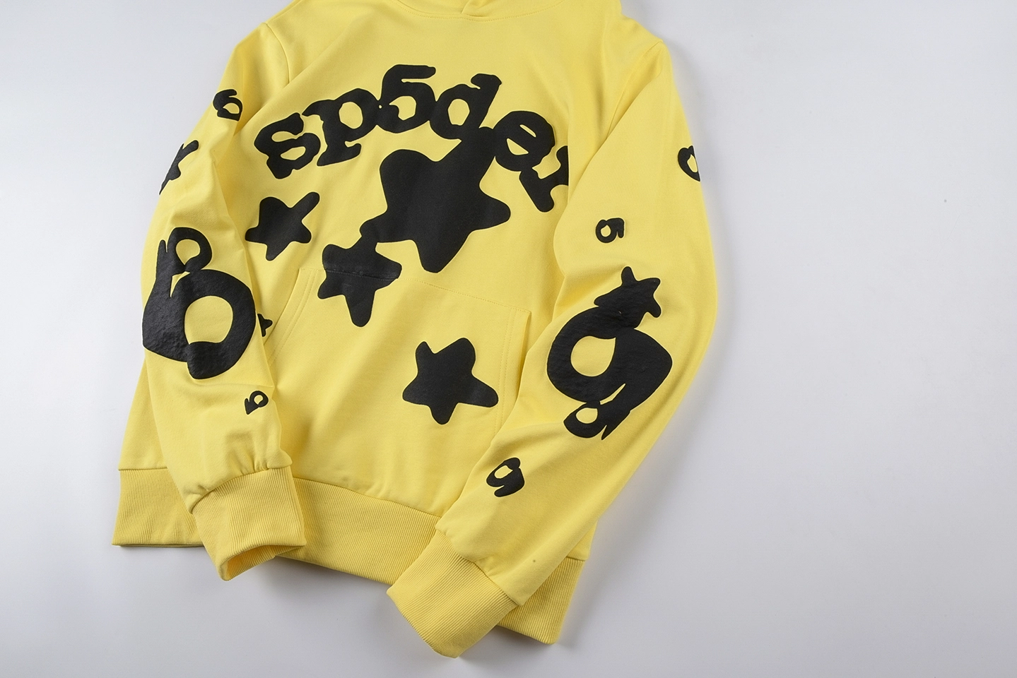 Sp5der-Star-Graphic-Hoodie3.webp Sp5Der Star Graphic Hoodie