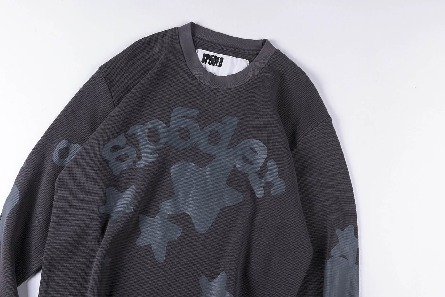 Sp5der-Washed-Grey-Star-Graphic-Shirt2.webp Sp5Der Washed Grey Star Graphic Shirt