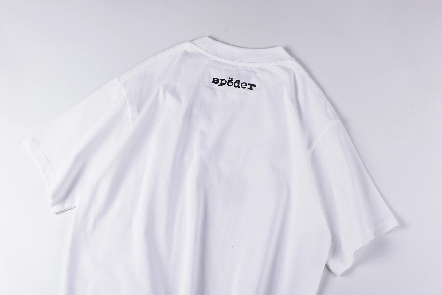 Sp5der-White-Distressed-Arc-Logo-Graphic-T-Shirt2.webp Sp5Der White Distressed Arc Logo Graphic T Shirt