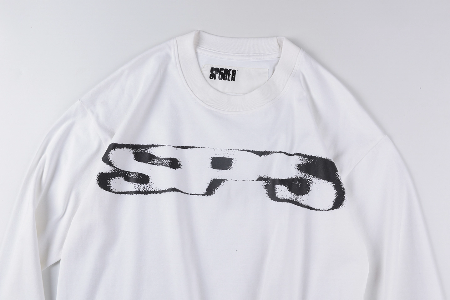 Sp5Der White Spray Logo Shirt