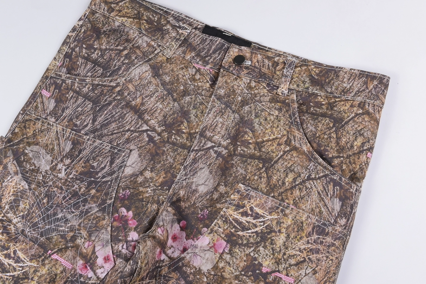 Sp5Der Woodland Blossom Camo Carpenter Pants