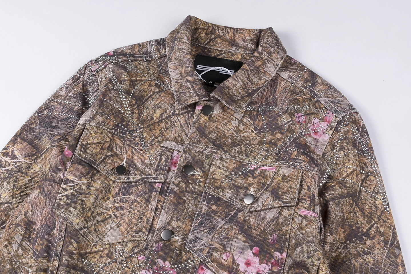 Sp5der-Woodland-Blossom-Camo-Trucker-Jacket9.webp Sp5Der Woodland Blossom Camo Trucker Jacket