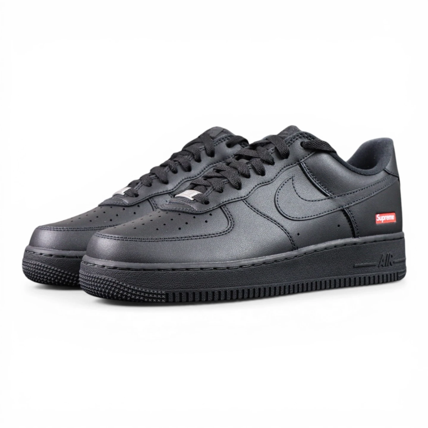 Supreme-x-Air-Force-1-Low-Box-Logo-Black.webp Sup X Air Force 1 Low Box Logo Black 2