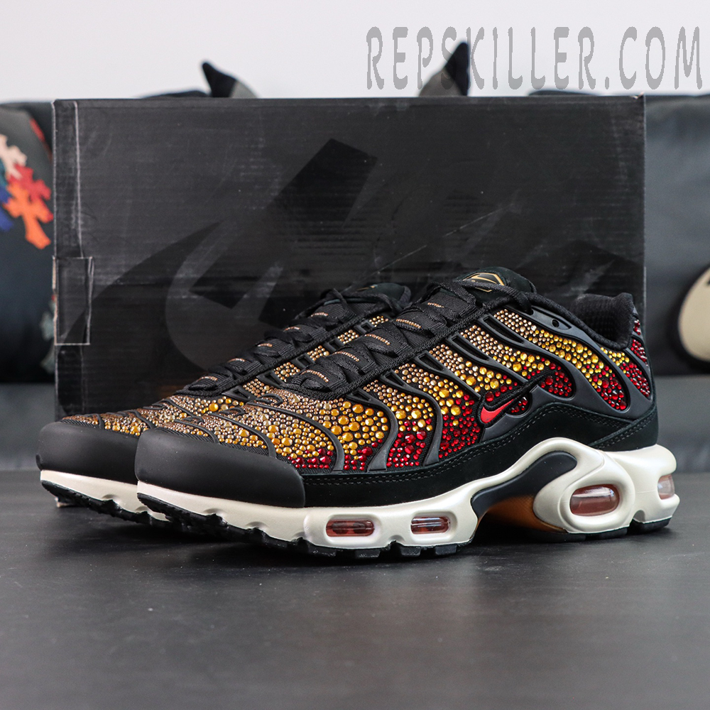 Swarovski-x-Air-Max-Plus-Sunset3.jpg.webp Swarovski X Air Max Plus Sunset