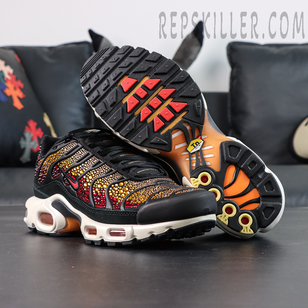 Swarovski-x-Air-Max-Plus-Sunset4.jpg.webp Swarovski X Air Max Plus Sunset