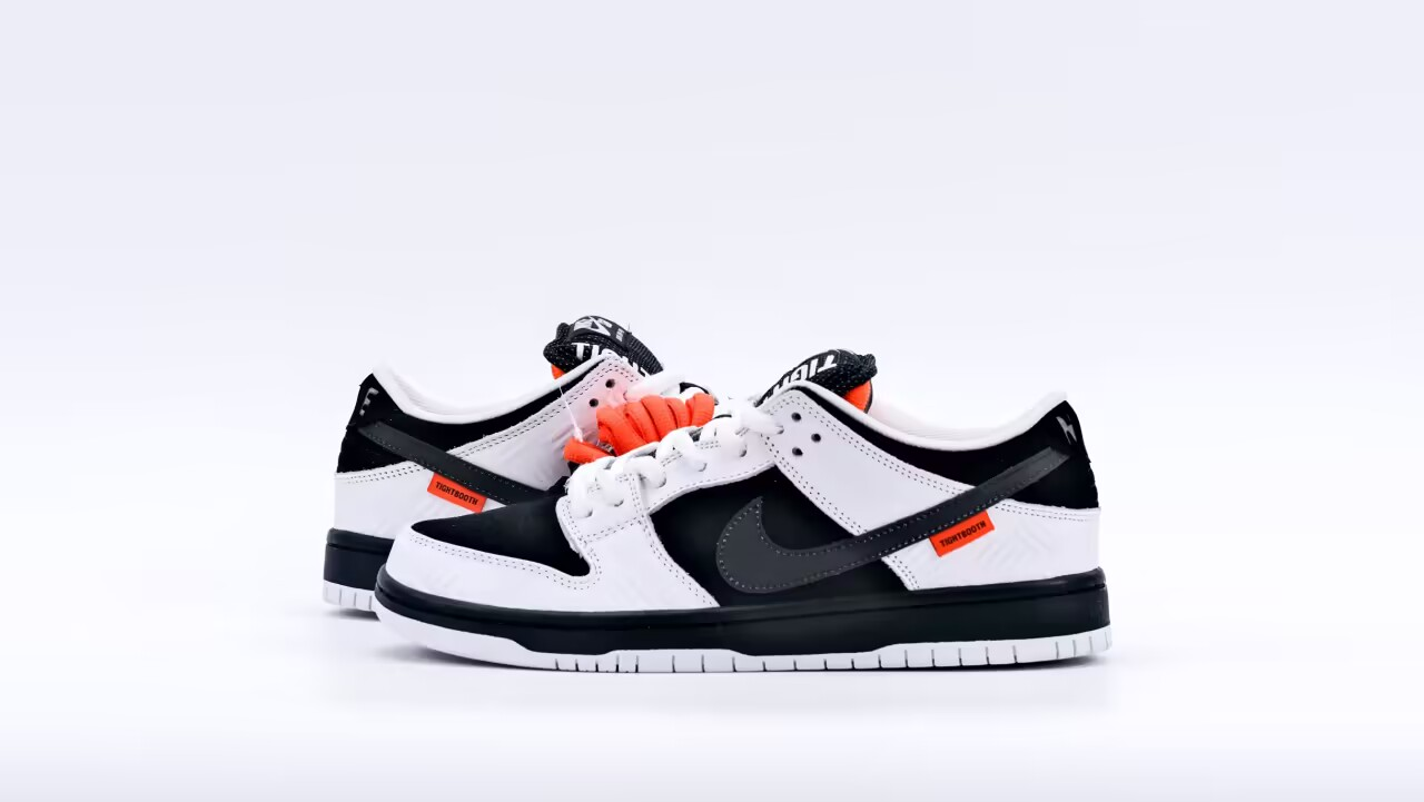 TIGHTBOOTH-x-NK-SB-Dunk-Low6.webp Tightbooth X Dunk Low Sb Replica
