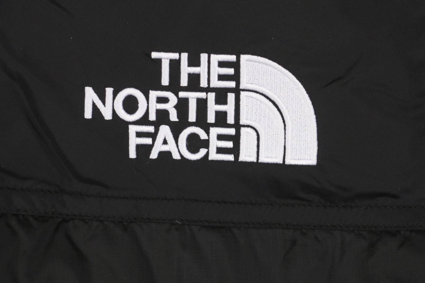 The-North-Face-1996-Retro-Nuptse-Down-Jacket9.jpeg.webp Tnf 1996 Retro Nuptse Down Jacket