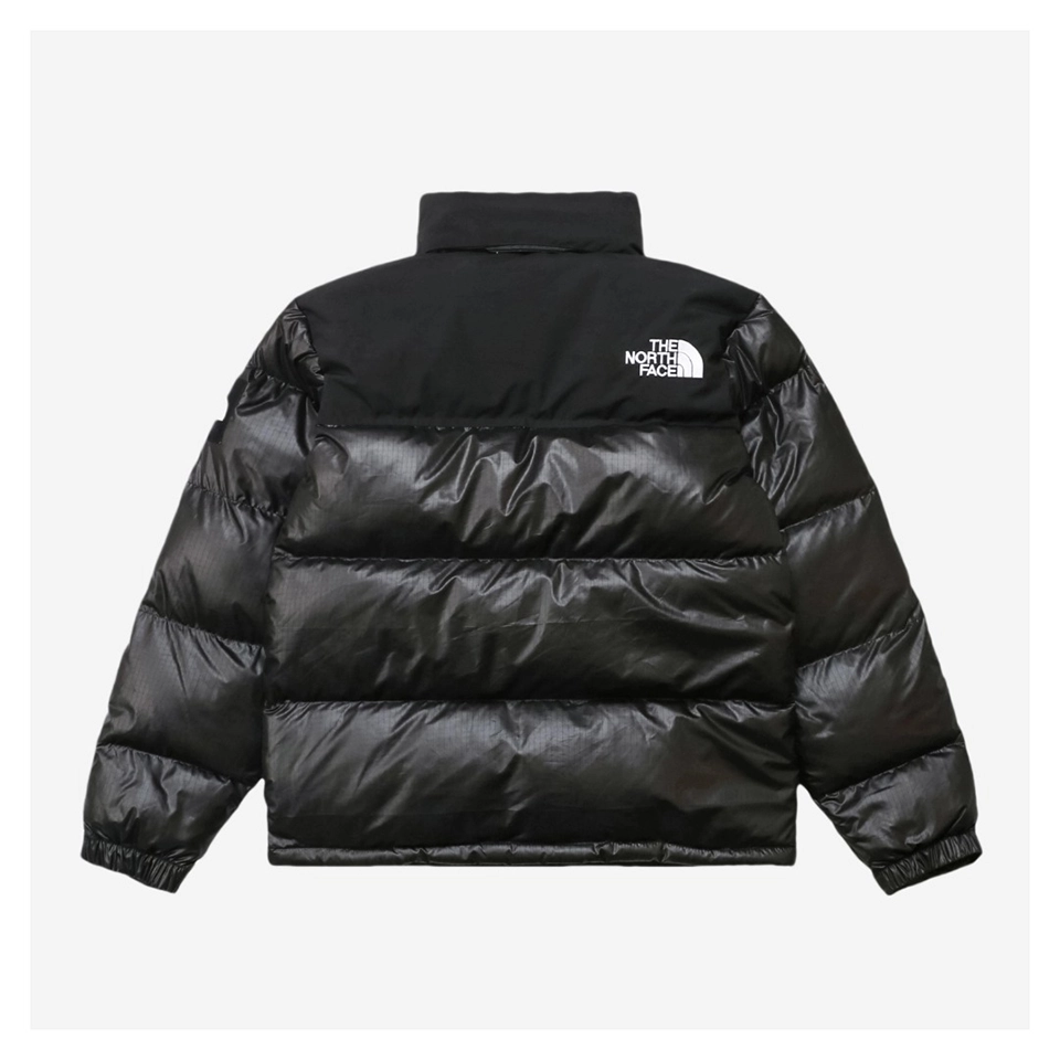 The-North-Face-1996-Retro-Nuptse-Puffer-Jacket6.jpeg.webp The North Face 1996 Retro Nuptse Puffer Jacket