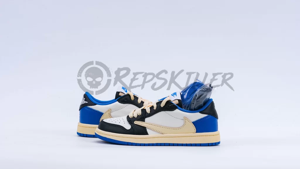 Fragment Design X Travis Scott X Air Jordan 1 Retro Low Child – Image 2 Travis Scott x Air Jordan 1 Low Fragment (child) Replica