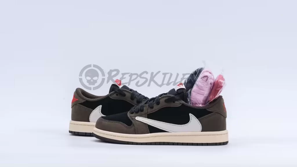 Travis Scott X Air Jordan 1 Low Mocha Child – Image 2 Travis Scott x Air Jordan 1 Low 'Mocha'(child) Replica