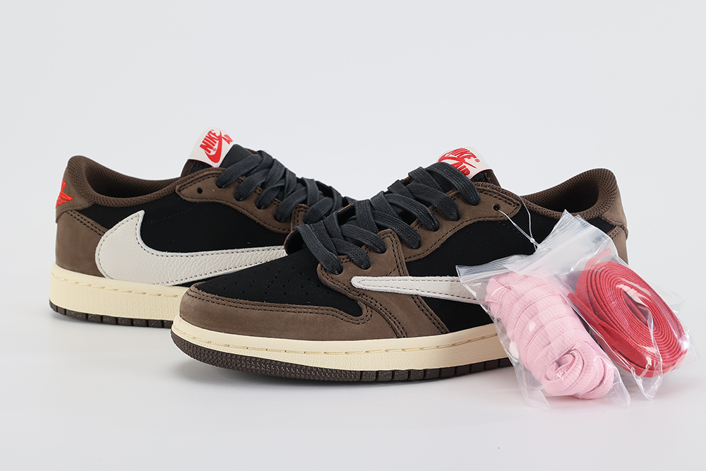 Travis Scott X Air Jordan 1 Low Mocha Sample – Image 2 Travis Scott x Air Jordan 1 Low 'Mocha' Replica