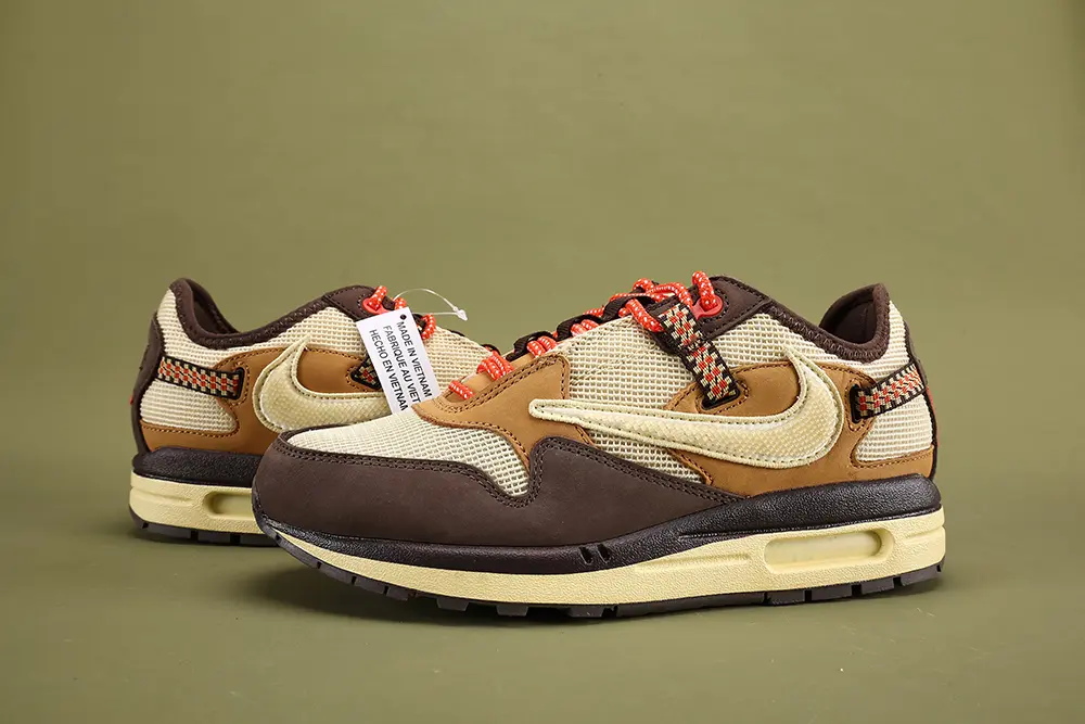 Travis Scott X Air Max 1 Baroque Brown Do9392 200