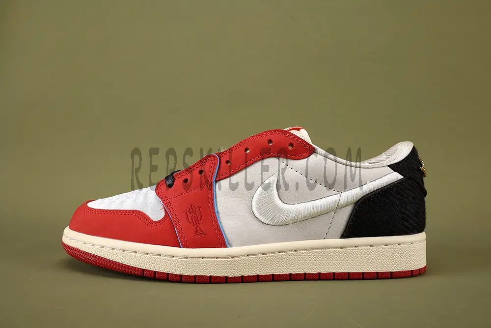 Trophy Room X Air Jordan 1 Retro Low Og Sp Rookie Card Home