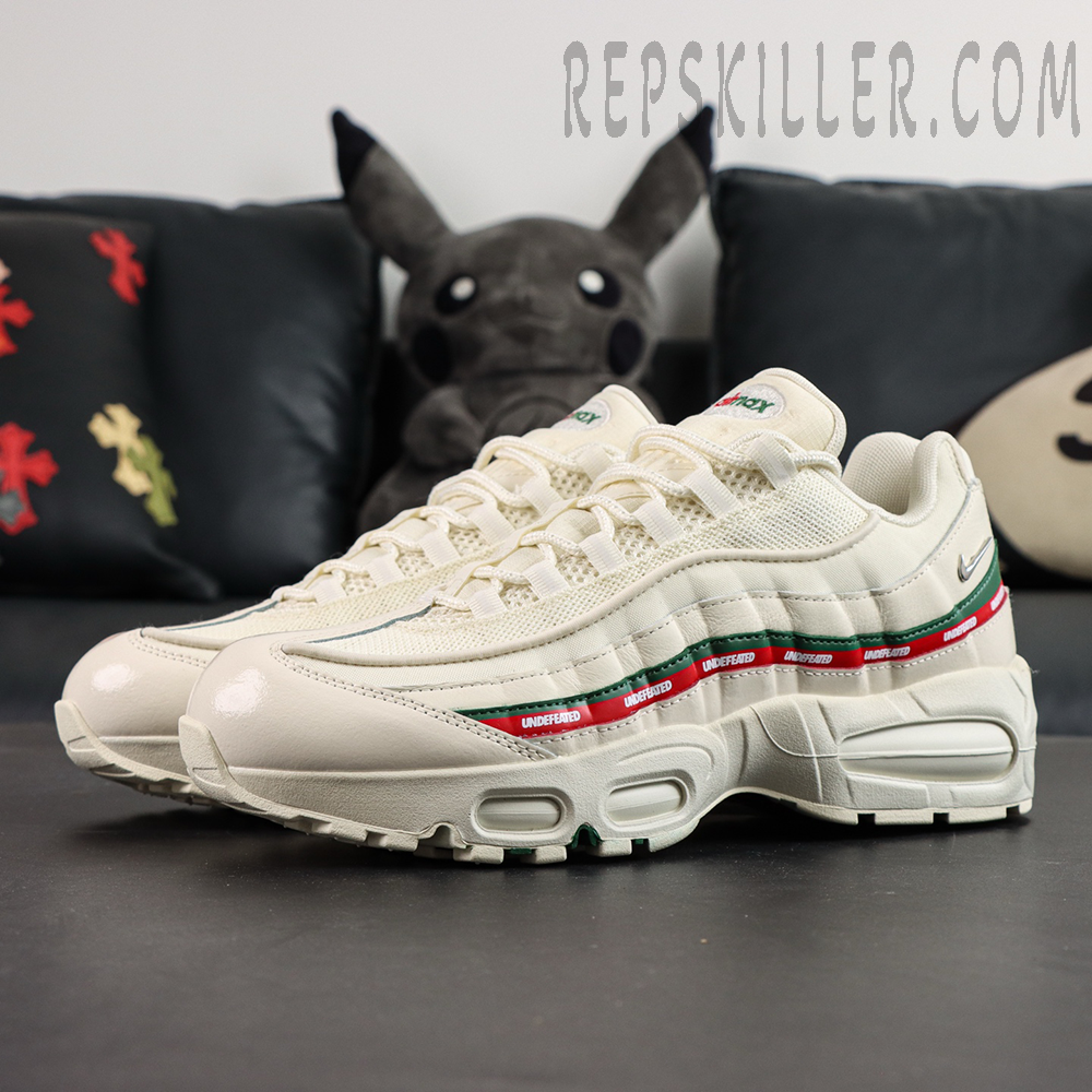 Undefeated-x-Air-Max-95-Sail5.jpg.webp Undefeated X Air Max 95 Sail