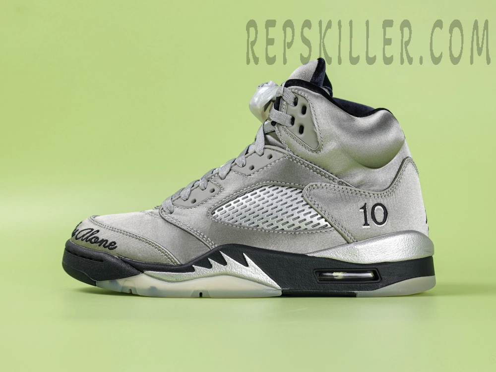 Wmns Air Jordan 5 Retro Wings