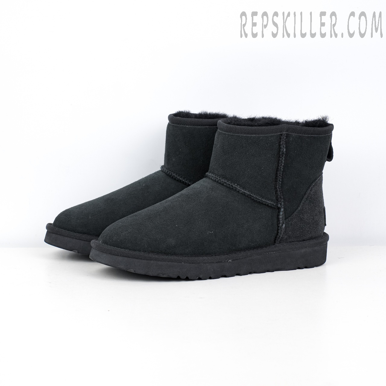 Wmns Classic Mini Ii Boot Black