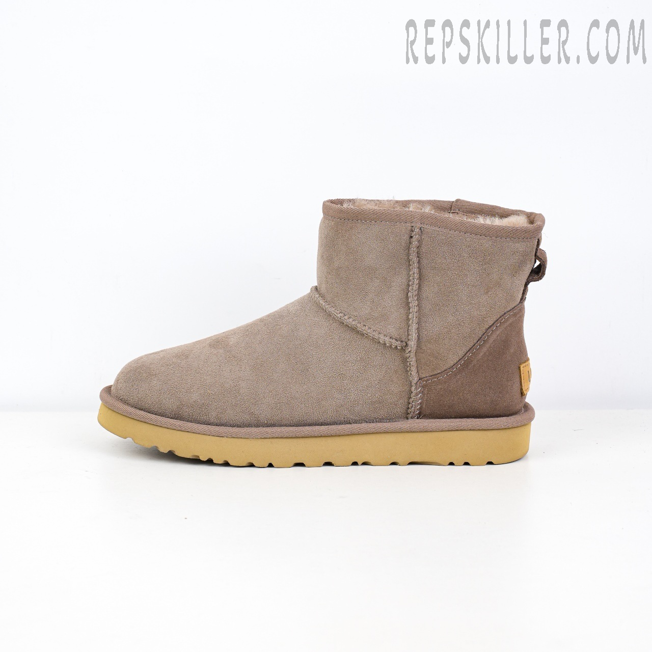 Wmns Classic Mini Ii Boot Caribou