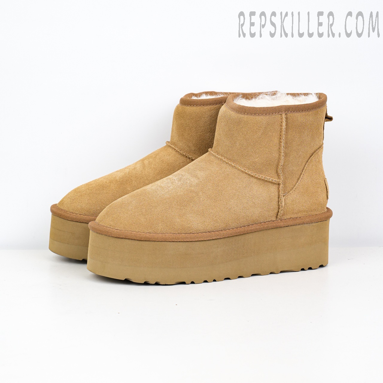 Wmns Classic Mini Platform Boot Chestnut