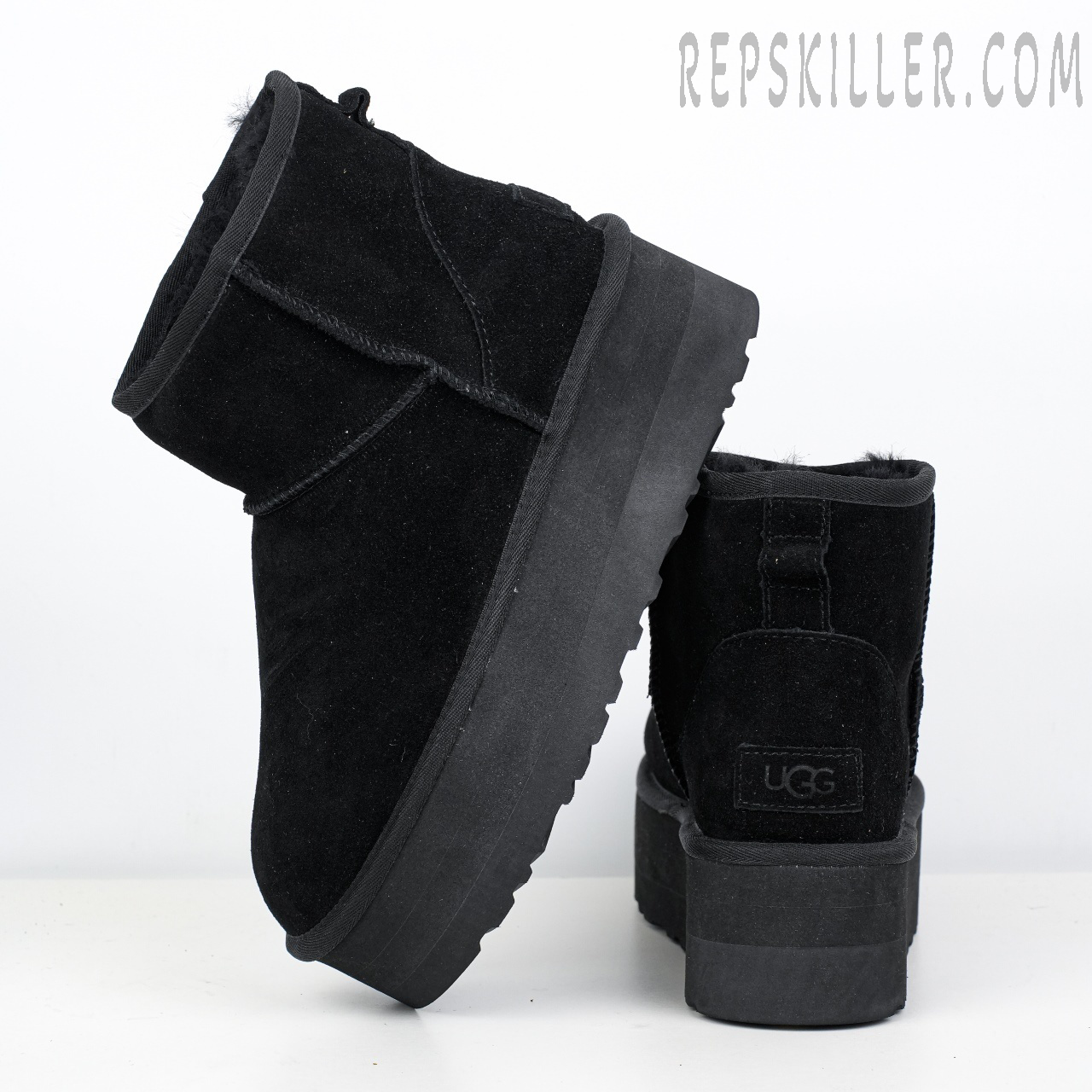 Wmns Classic Mini Platform Boot Black