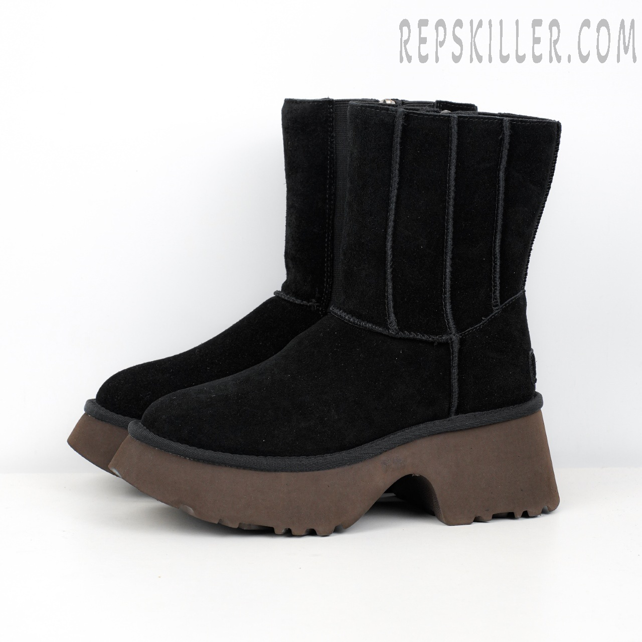 Wmns Classic Twin Seam New Heights Boot Black