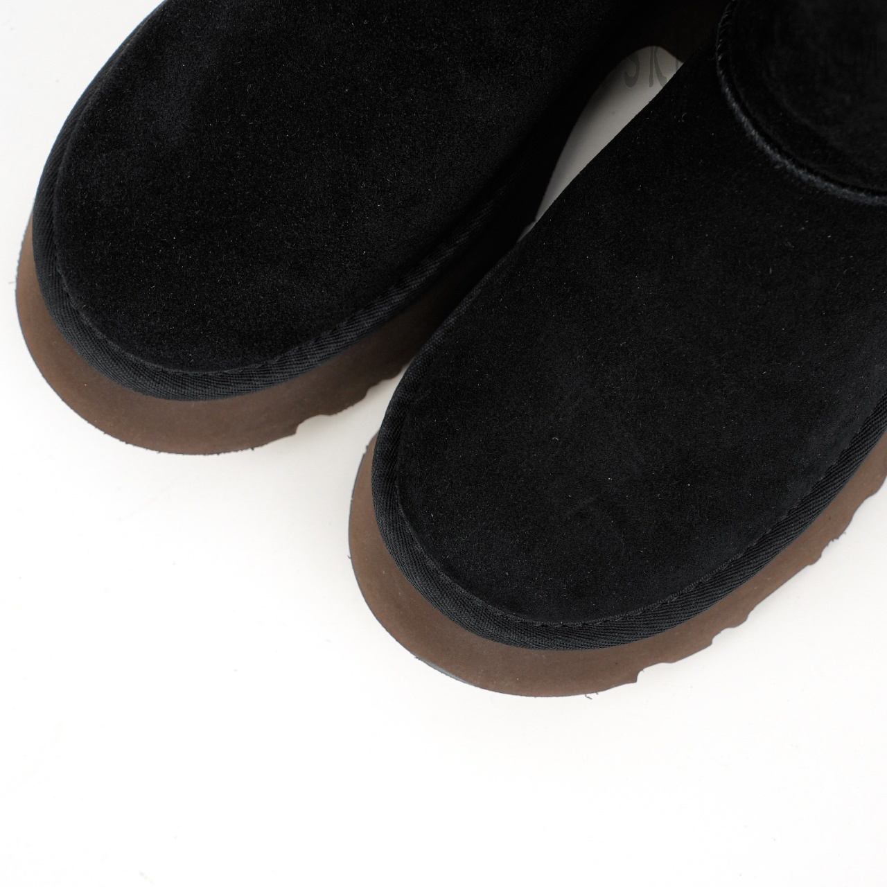 Wmns Classic Twin Seam New Heights Boot Black