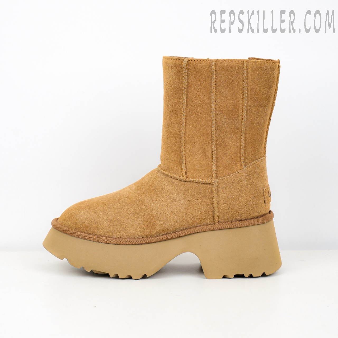Wmns Classic Twin Seam New Heights Boot Chestnut