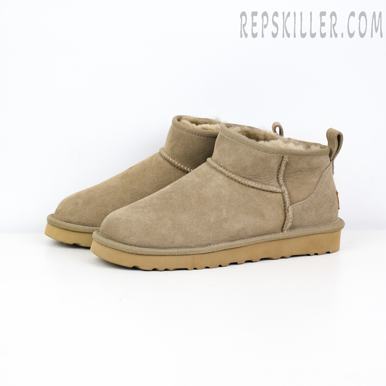 Wmns Classic Ultra Mini Boot Antilope
