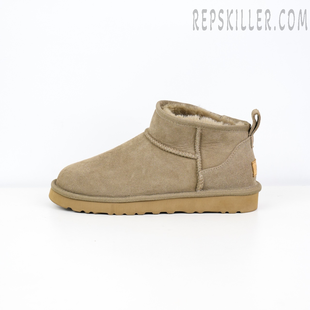 Wmns Classic Ultra Mini Boot Antilope