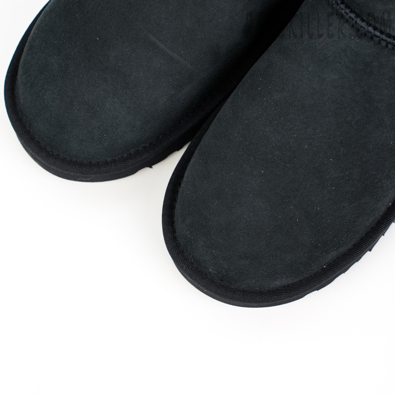 Wmns Classic Ultra Mini Boot Black
