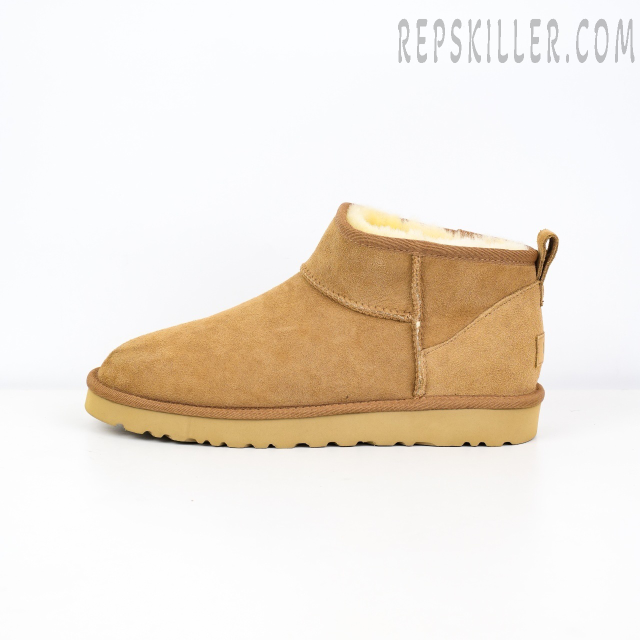 Wmns Classic Ultra Mini Boot Chestnut