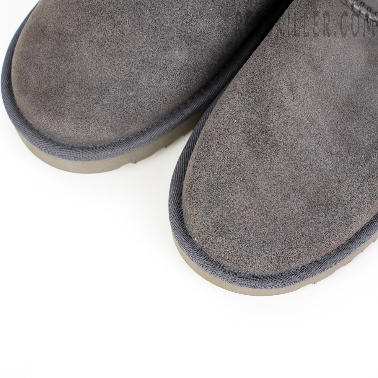 Wmns Classic Ultra Mini Boot Grey