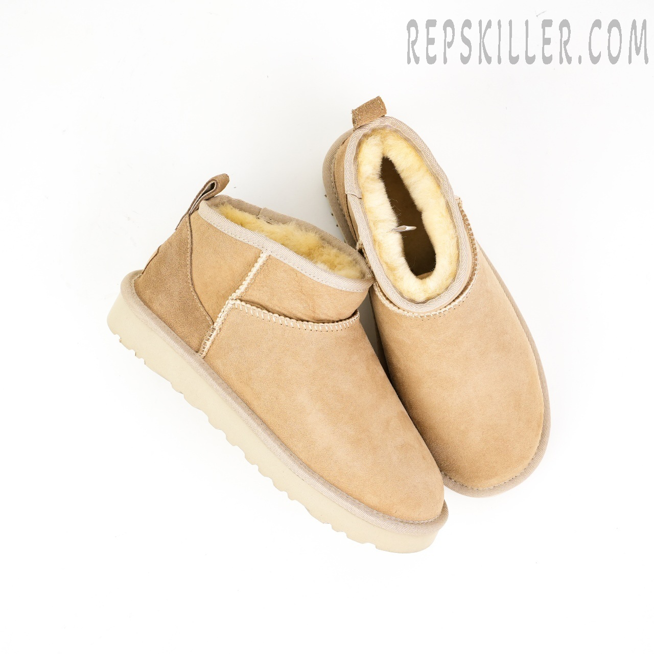 Wmns Classic Ultra Mini Boot Sand