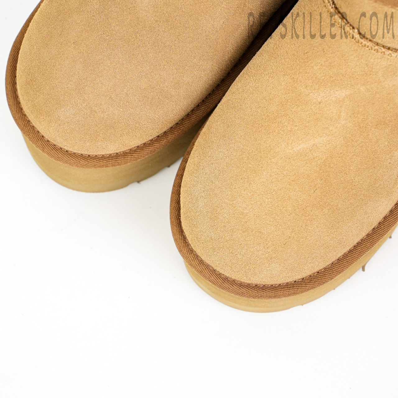 Wmns Classic Ultra Mini Platform Boot Chestnut