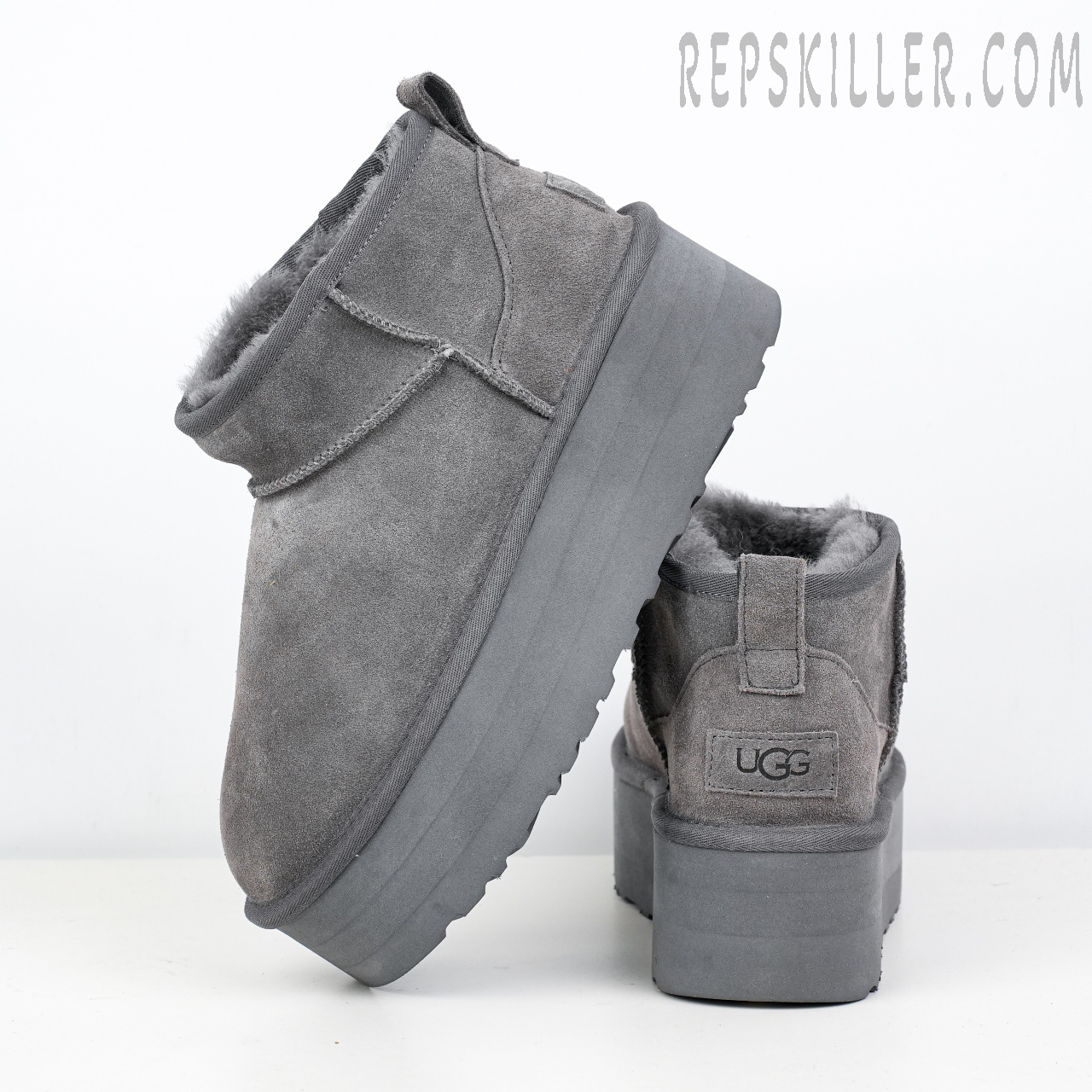 Wmns Classic Ultra Mini Platform Boot Grey